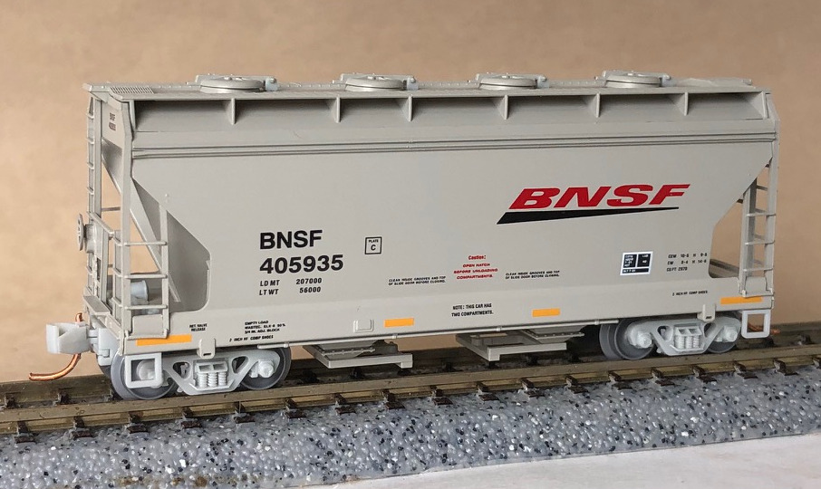 N Scale Micro Trains NSE MTL 19 206 Covered Hopper 2 Bay