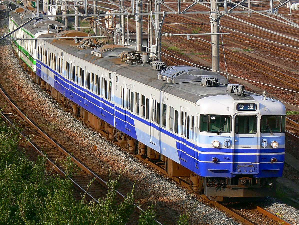 Vehicle - Rail - Passenger Train - Series 115