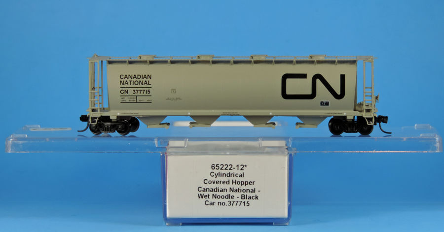 N Scale - InterMountain - 65222-12 - Covered Hopper, 4-Bay, Cylindrical - Canadian National - 377715