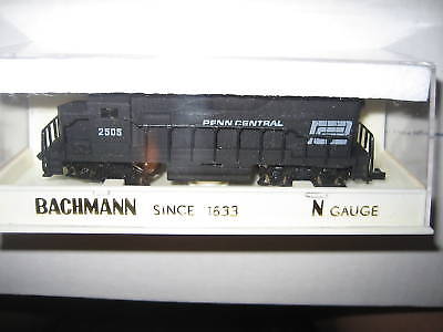 N Scale - Bachmann - 4620 - Locomotive, Diesel, EMD GP40 - Penn Central - 2505