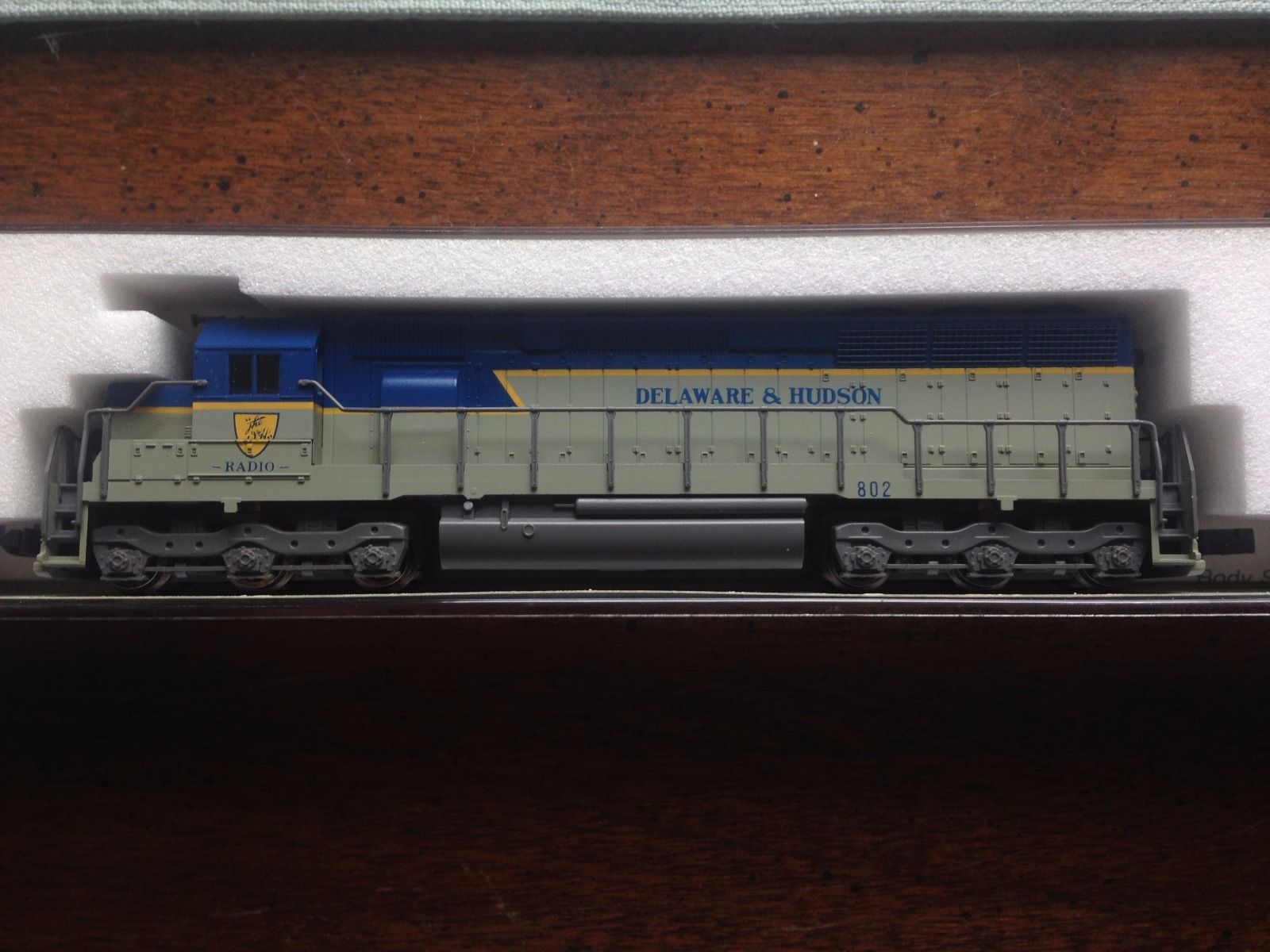 N Scale - Kato USA - 176-317 - Locomotive, Diesel, EMD SD45 - Delaware & Hudson - 802