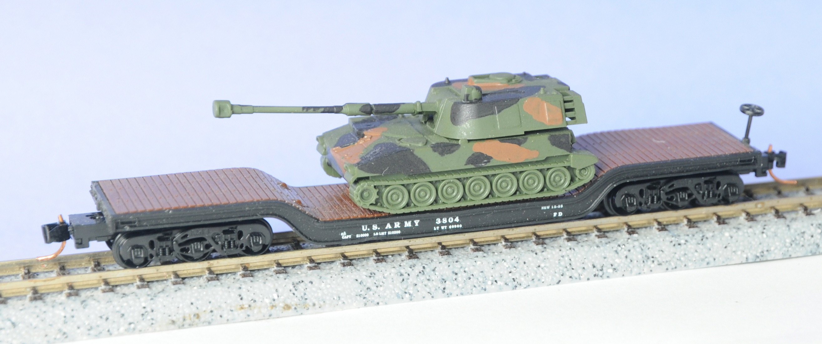 N Scale - E-R Models - 040-70377-1 - Flatcar, Heavy Duty, Depressed Center - United States Army - 3804