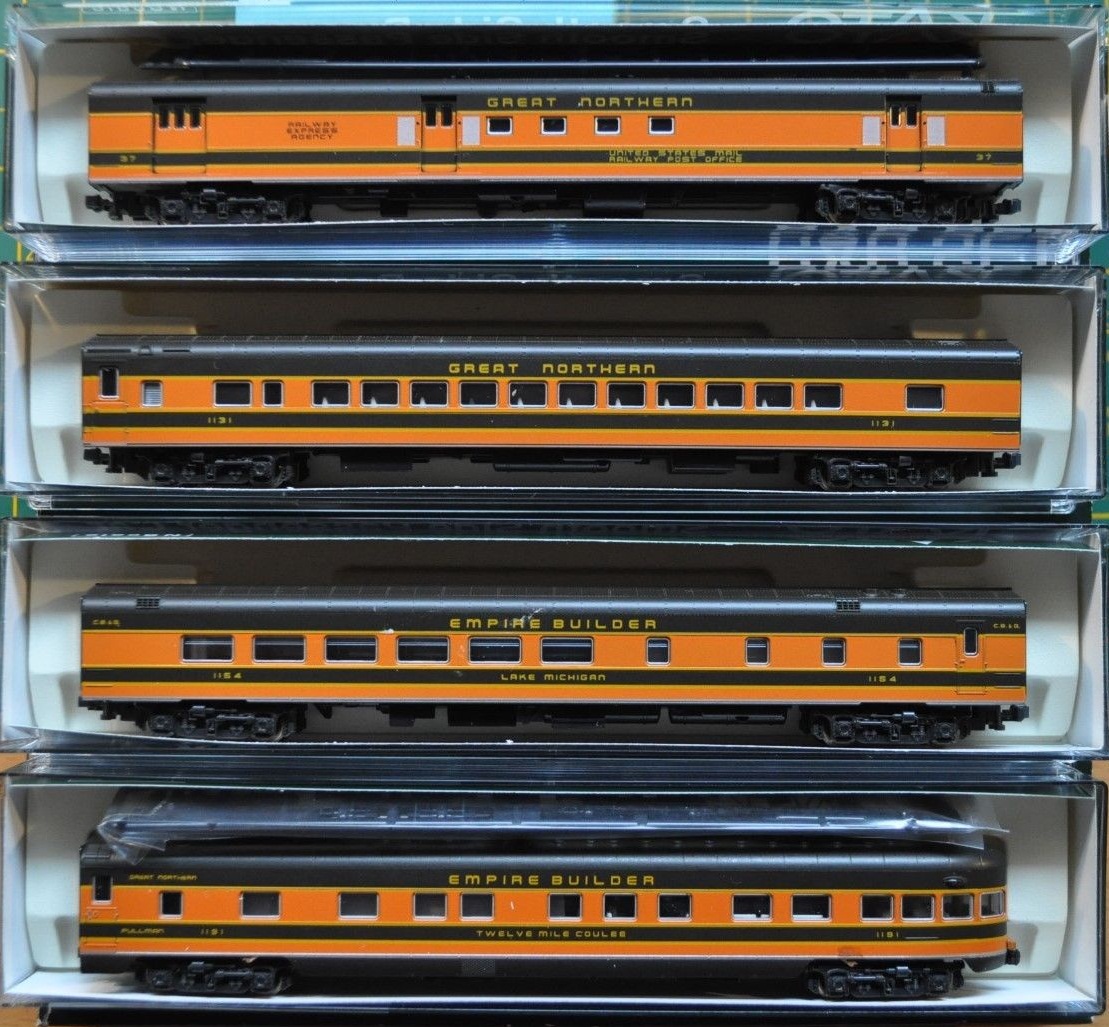 N Scale - Kato USA - 106-1003 - Great Northern Smoothside Passenger 4-Car Set A-1 - Great Northern - Twelve Mile Coulee, Lake Michigan, 1128, 37