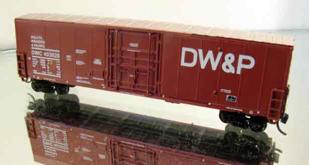 N Scale - True Line Trains - 600011 - Boxcar, 50 Foot, Newsprint - Duluth Winnipeg & Pacific - 403035