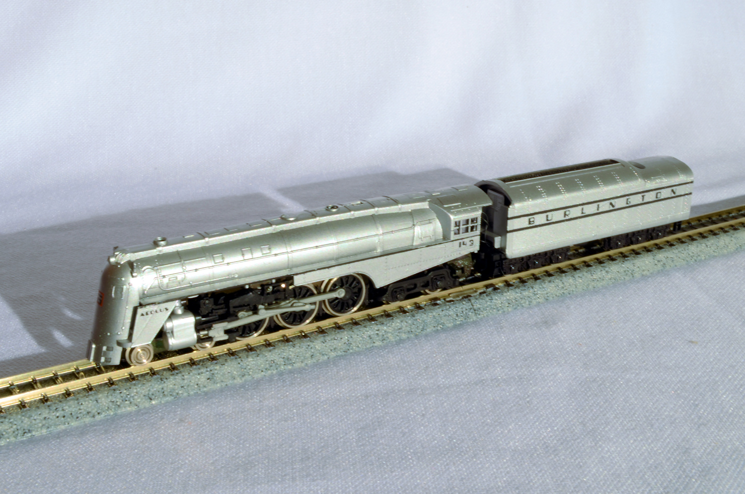 N Scale - Con-Cor - 0001-003082 - Locomotive, Steam, 4-6-4 Hudson - Burlington Route