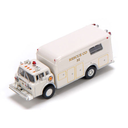 N Scale - Athearn - 10286 - Truck, Ford C-Series - Rescue Company - 32