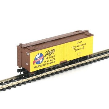 N Scale - Athearn - 10501 - Reefer, Ice, 36 Foot, Wood, Truss Rod - Schlitz - 3765