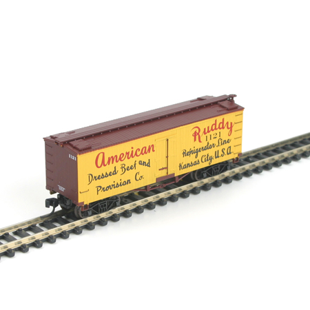N Scale - Athearn - 11530 - Reefer, Ice, 36 Foot, Wood, Truss Rod - American Dressed Beef and Provision Co - 1121