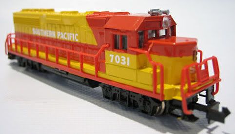 N Scale - Bachmann - 4621 - Locomotive, Diesel, EMD GP40 - Southern Pacific - 7031