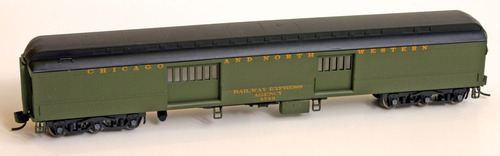 N Scale - Wheels of Time - 221 - Passenger Car, Heavyweight - Chicago & North Western - 8757