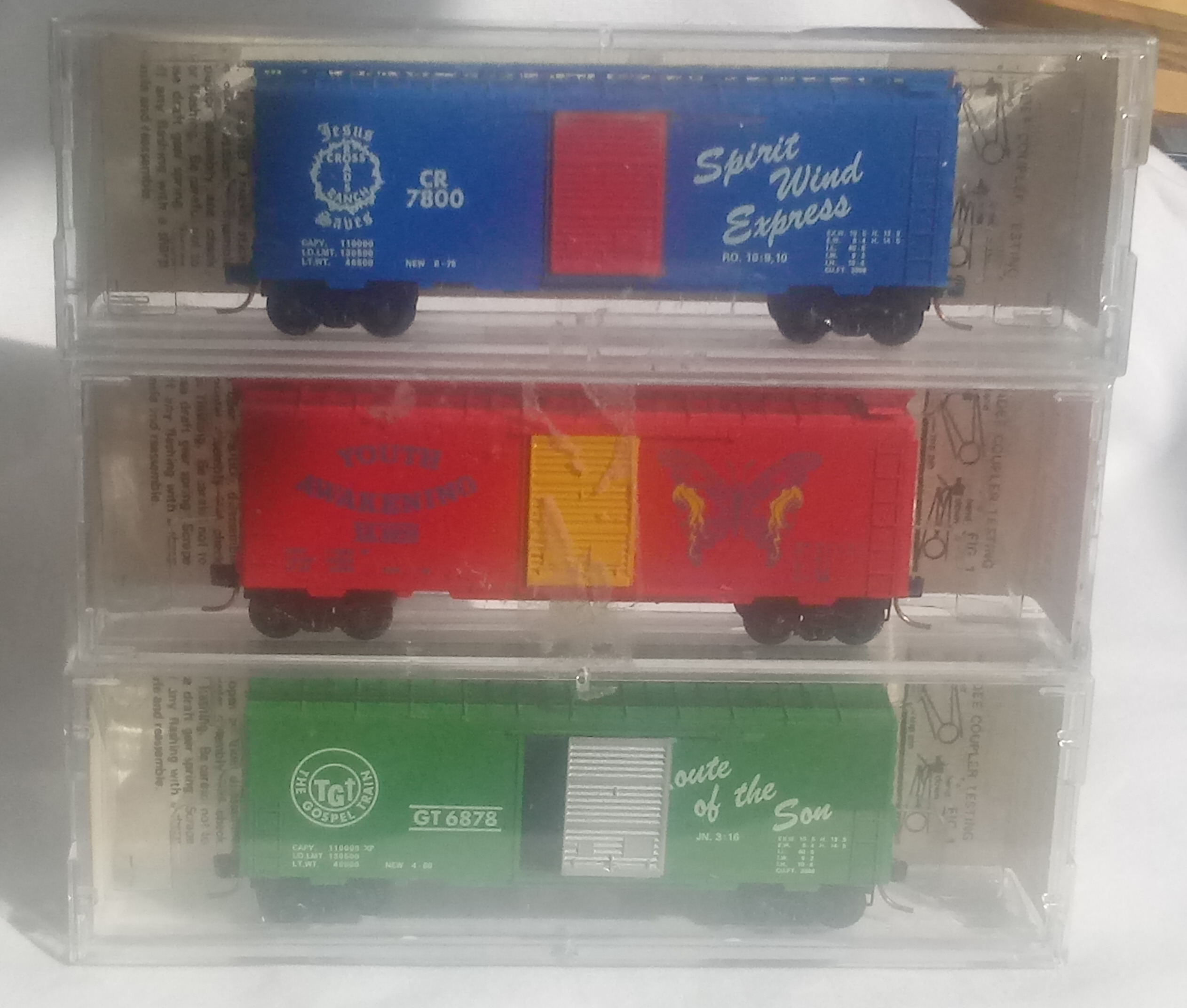 N Scale - Micro-Trains - NSC 78-14 - Assorted - Gospel Train - 3-Pack