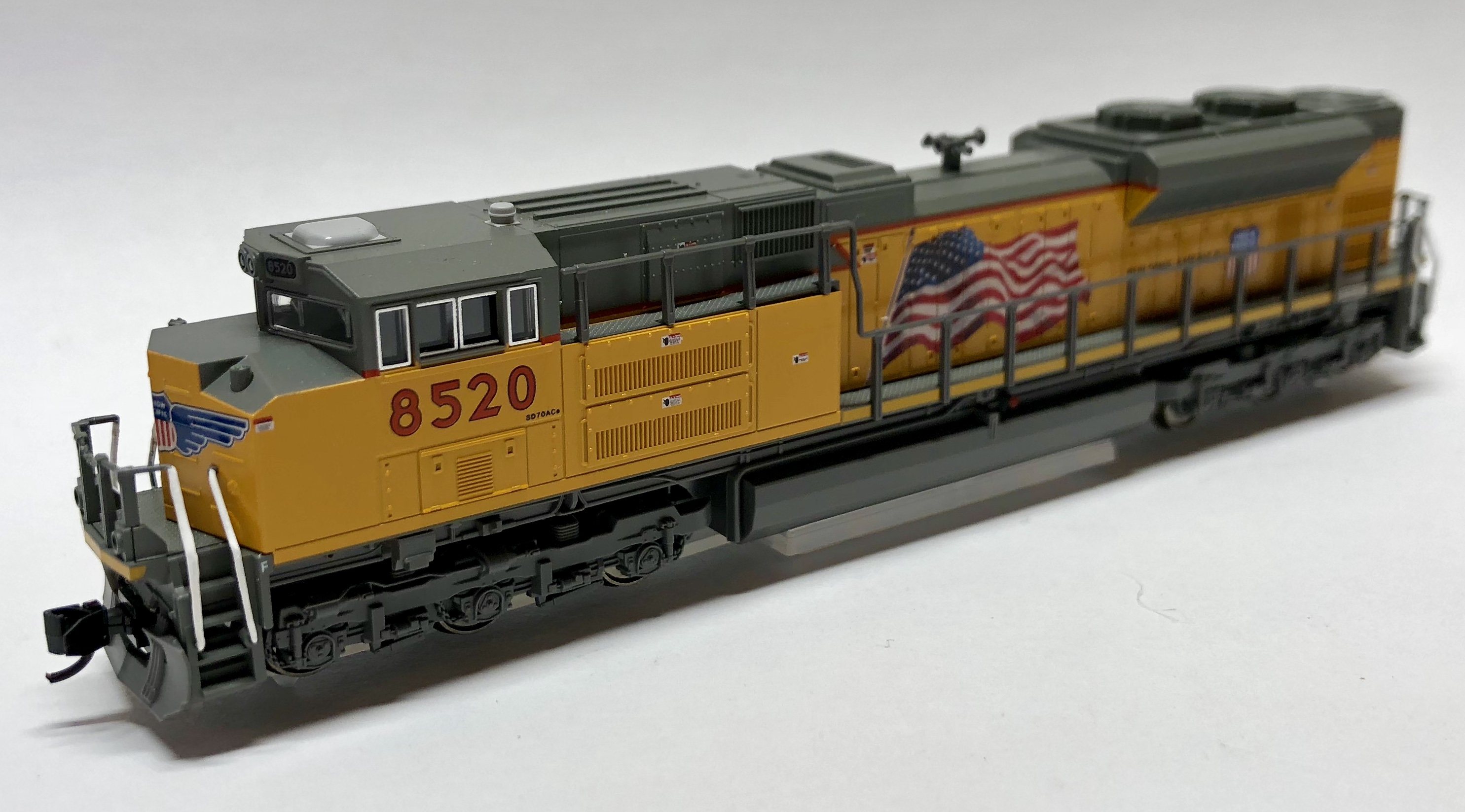 N Scale - Kato USA - 176-8402 - Locomotive, Diesel, EMD SD70 - Union Pacific - 8520