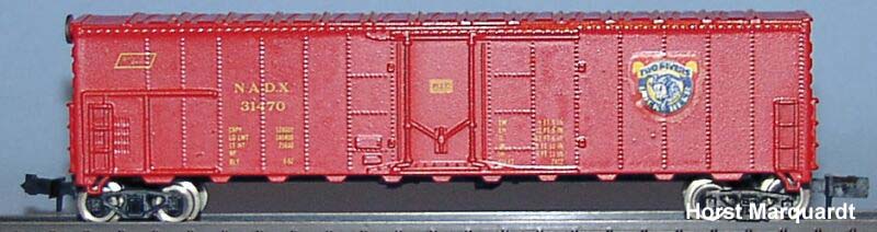 N Scale - Con-Cor - 1675H - Reefer, 50 Foot, Mechanical - Two Rivers Beer - 31470