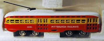 N Scale - Bachmann - 51-0629-C4 - Streetcar, Electric, PCC Trolley - Pittsburgh Railways - 1451