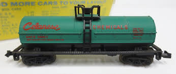 N Scale - AHM - 4349 - Tank Car, Single Dome, 39 Foot - Celanese Chemicals - 39617