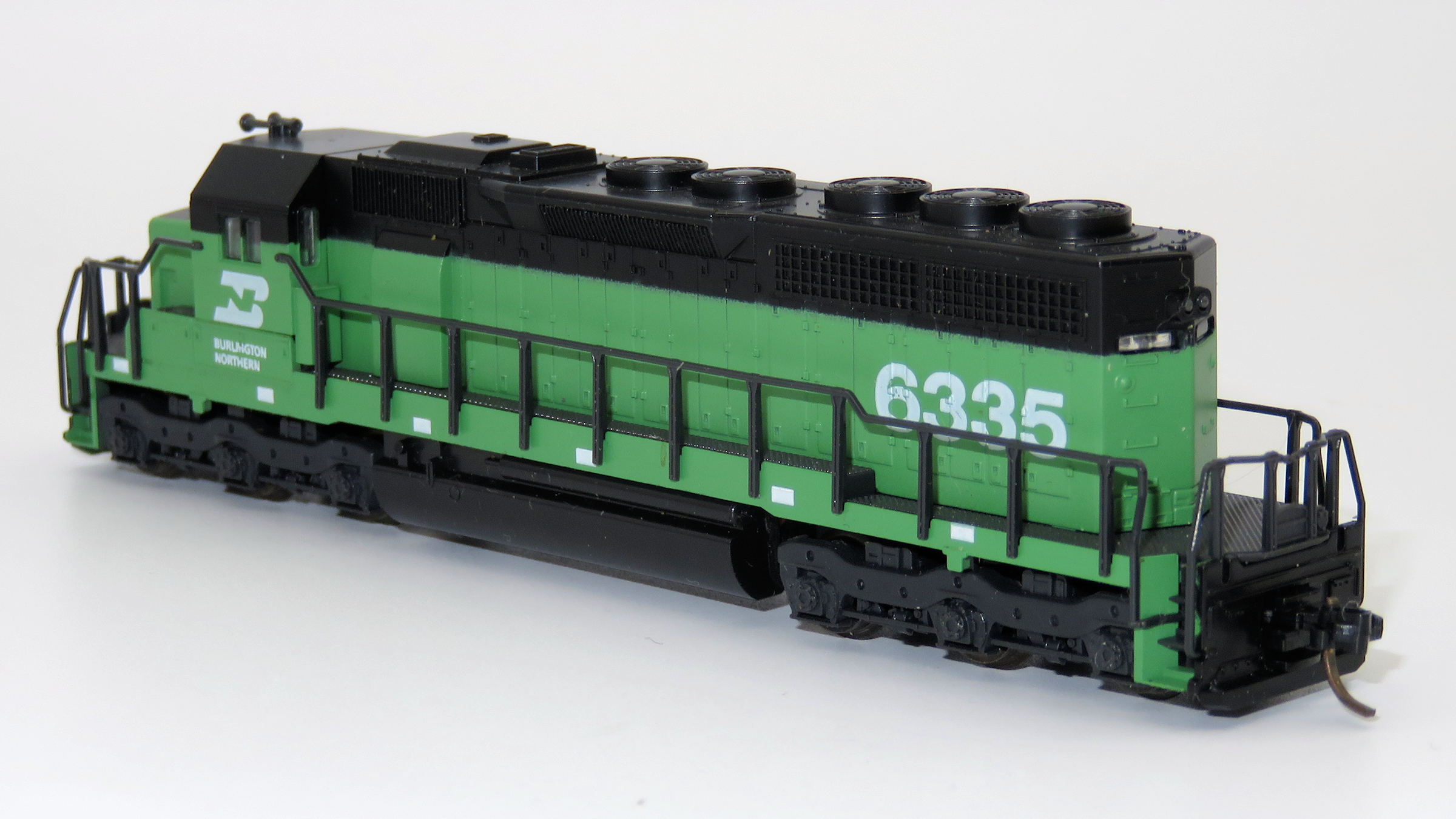 N Scale - Kato USA - 176-203 - Locomotive, Diesel, EMD SD40 - Bur