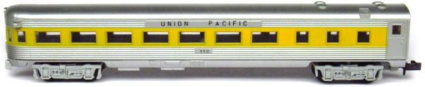 N Scale - Aurora Postage Stamp - 4893-210 - Passenger Car, Lightweight, Budd - Union Pacific - 950