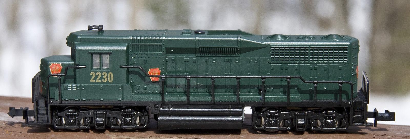 N Scale - Atlas - 4064 - Locomotive, Diesel, EMD GP30 - Pennsylva