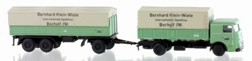 N Scale - Lemke - LC3618 - Truck, Double Trailer, Bussing Commodore - Company