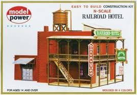 N Scale - Model Power - 1512 - Railroad Hotel - Painted/Unlettered