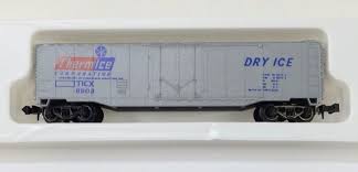 N Scale - Lima - 490 - Boxcar, 50 Foot, Steel, Plug Door - Therm Ice - 8903