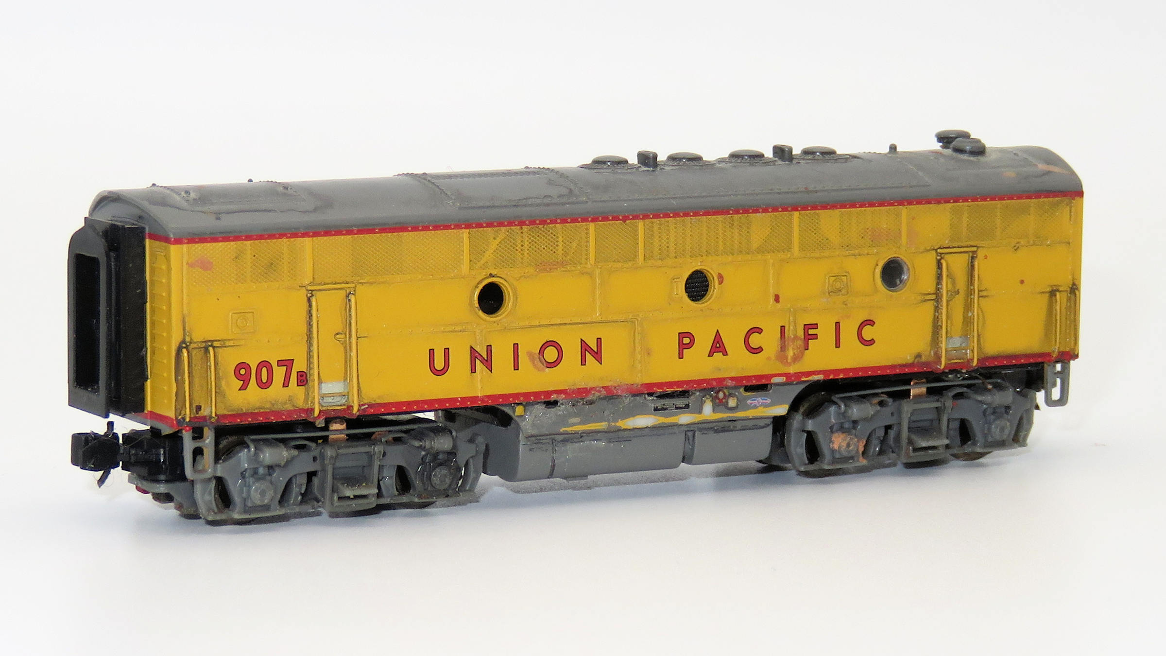 N Scale - Broadway Limited - 3497 - Locomotive, Diesel, EMD F3 - Union Pacific - 907B