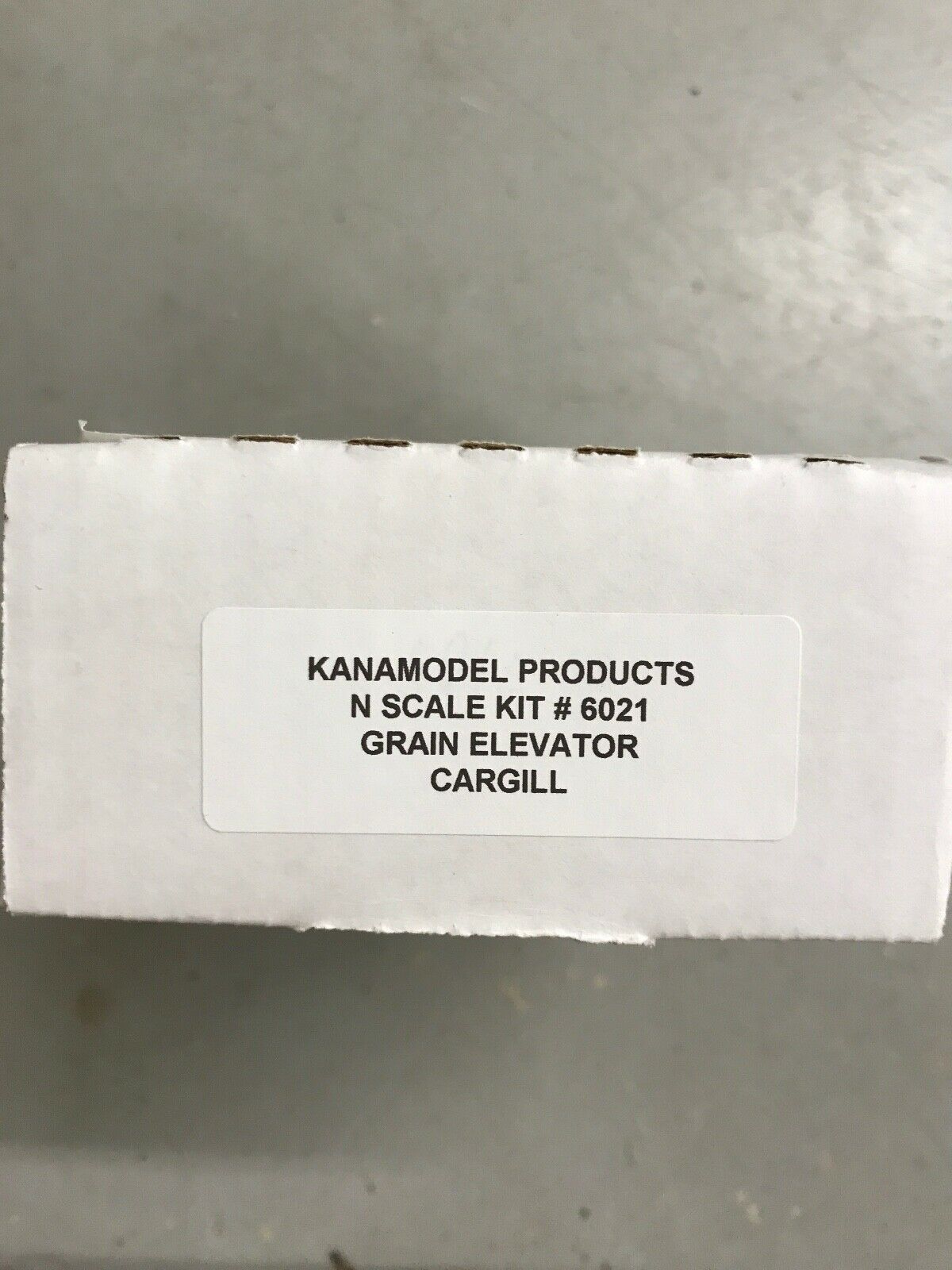 N Scale - KanaModel - 6021 - Grain Elevator - Cargill