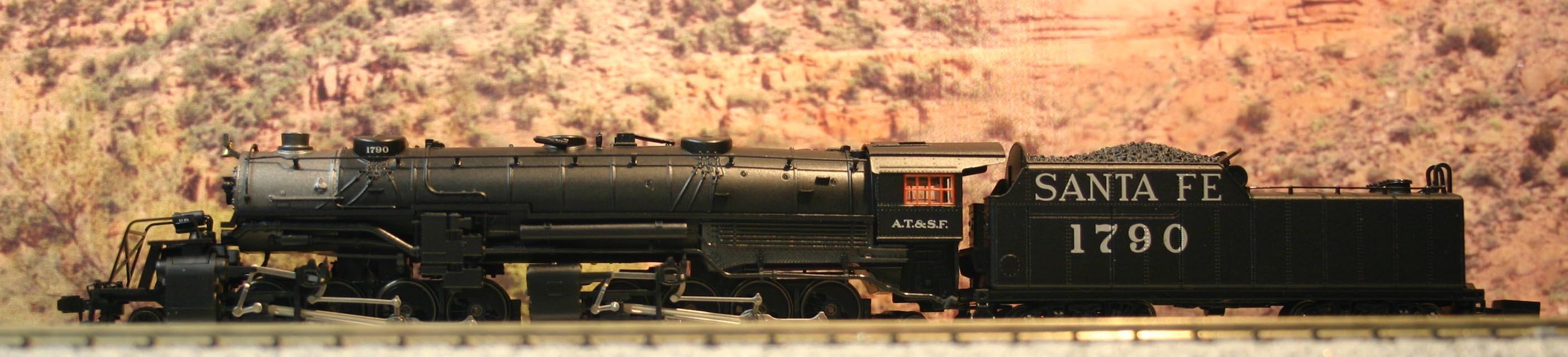 N Scale - Life-Like - 7527 - Locomotive, Steam, 2-8-8-2 USRA - Santa Fe - 1790