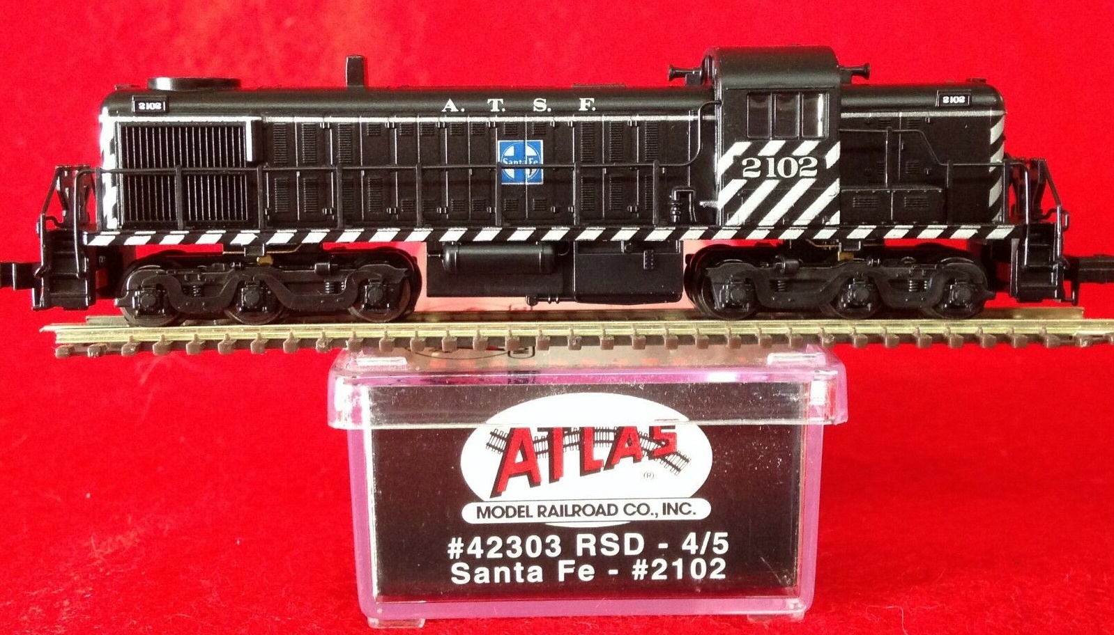 N Scale Atlas 42303 Diesel, Alco RSD4 Santa
