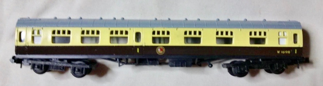 N Scale - Minitrix - 3004 - Passenger Car, British Rail, Mark 1 Coach - British Rail - W 16198