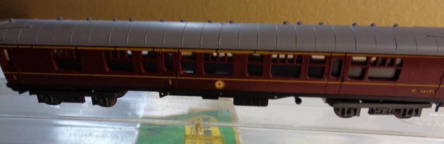 N Scale - Minitrix - 3005 - Passenger Car, British Rail, Mark 1 Coach - British Rail - M 16171