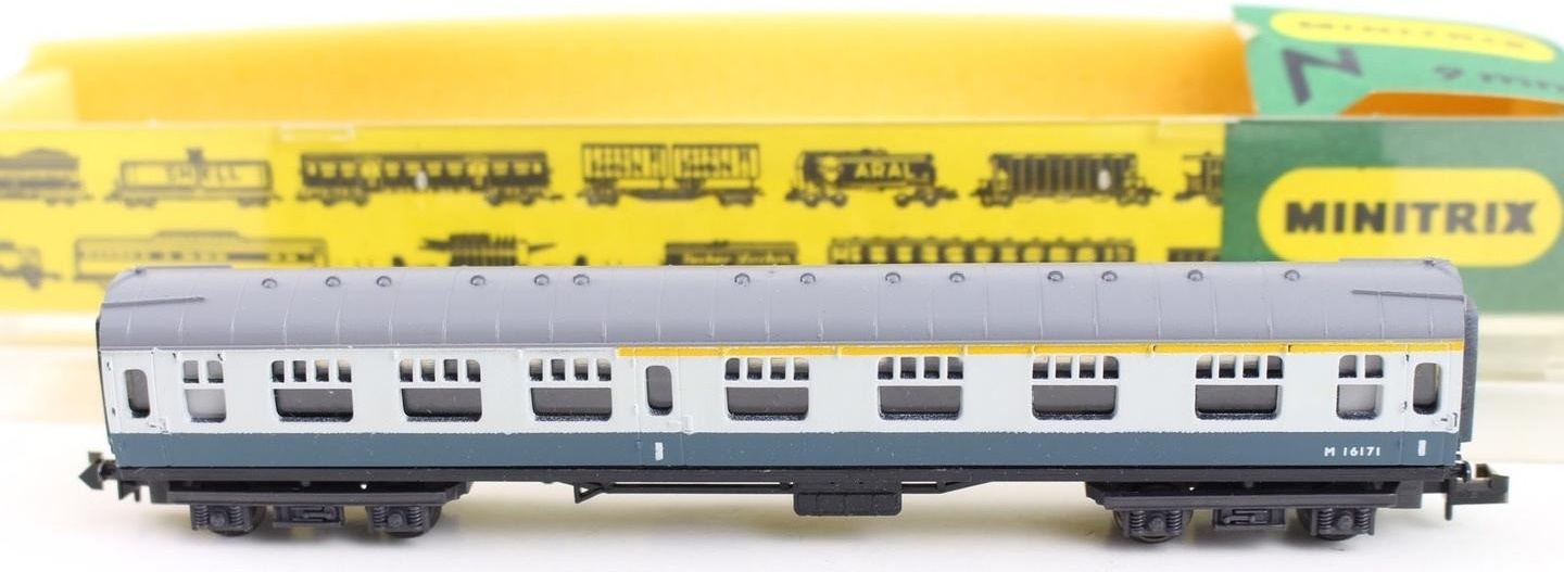 N Scale - Hornby-Minitrix - N303 - Passenger Car, British Rail, Mark 1 Coach - British Rail - M 16171
