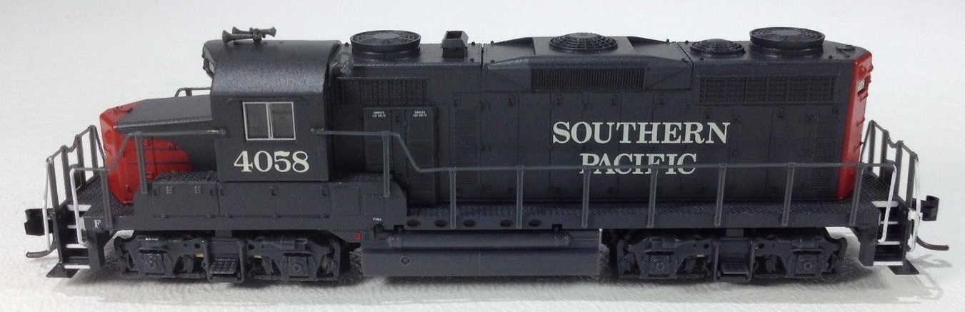 N Scale - Life-Like - 7094 - Locomotive, Diesel, EMD GP20 - South...