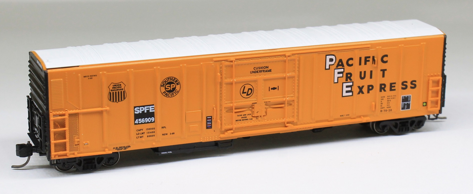 InterMountain - 68813-11 - Reefer, 57 Foot, Mechanical, PC&F R-70-20 - Pacific Fruit Express - 459862