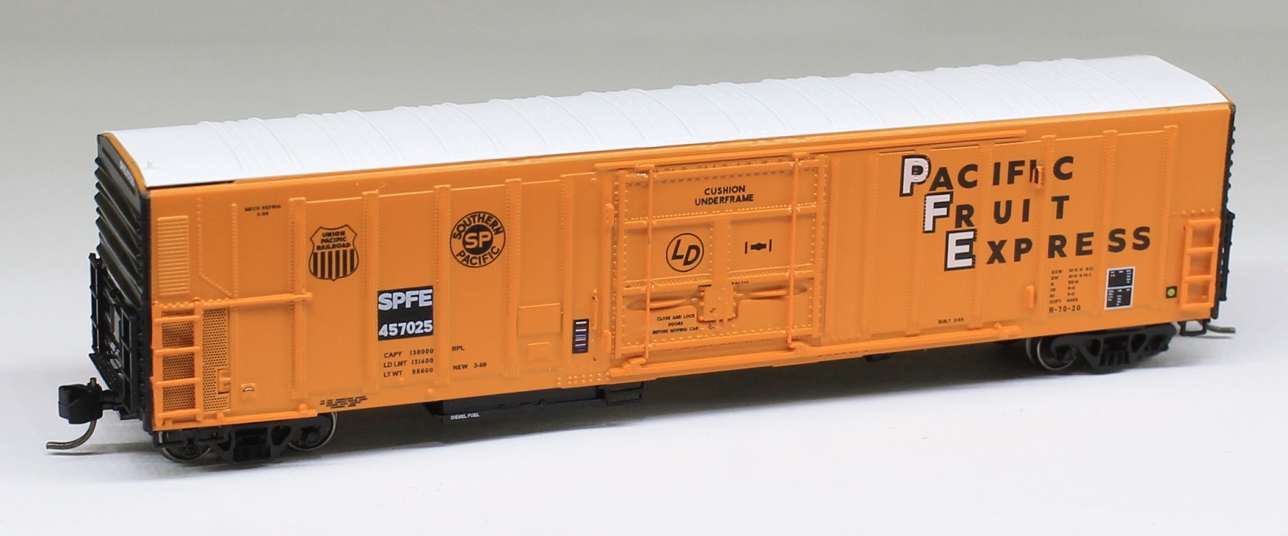 InterMountain - 68813-11 - Reefer, 57 Foot, Mechanical, PC&F R-70-20 - Pacific Fruit Express - 459862