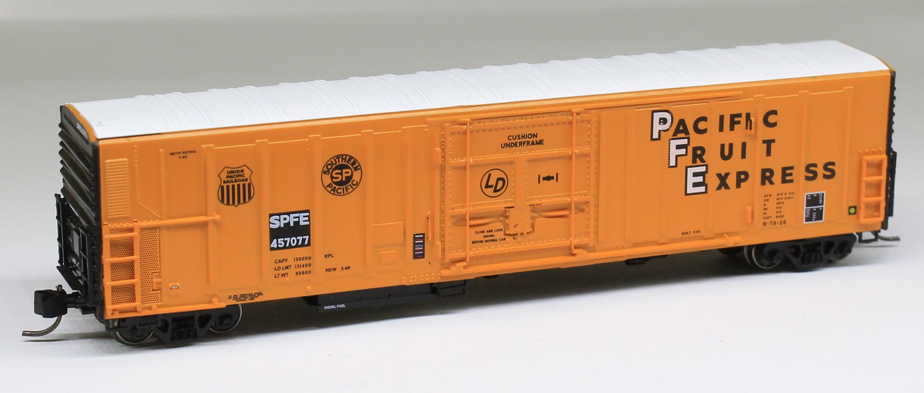InterMountain - 68825-11 - Reefer, 57 Foot, Mechanical, PC&F R-70-20 - Pacific Fruit Express - 457060
