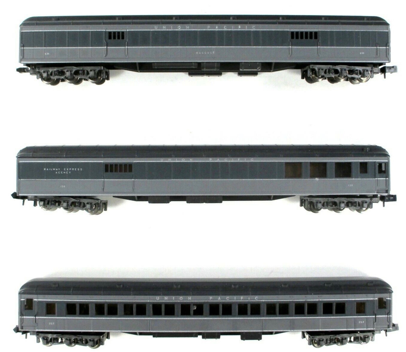 N Scale - Arnold - 0550 - Passenger Car, Heavyweight - Union Pacific