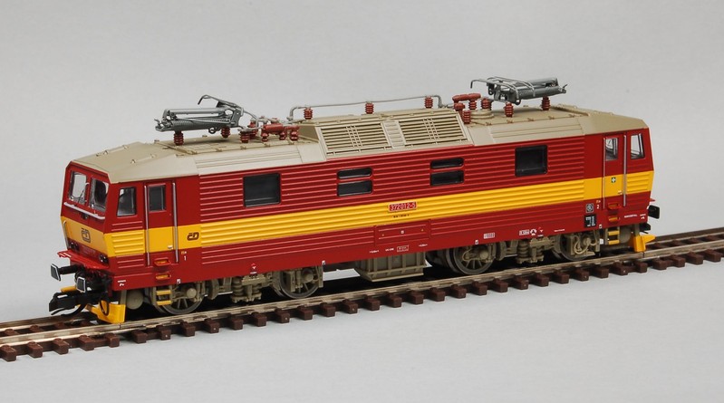 N Scale - Kuehn - 95012 - Locomotive, Electric, BR 180 - ČD (Czech Railways) - 372 012-5