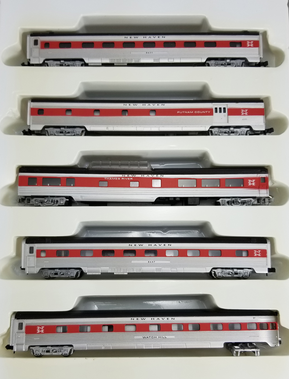 N Scale - Con-Cor - 0003-540011 - Passenger Car, Lightweight, Corrugated - New Haven - 5-Pack