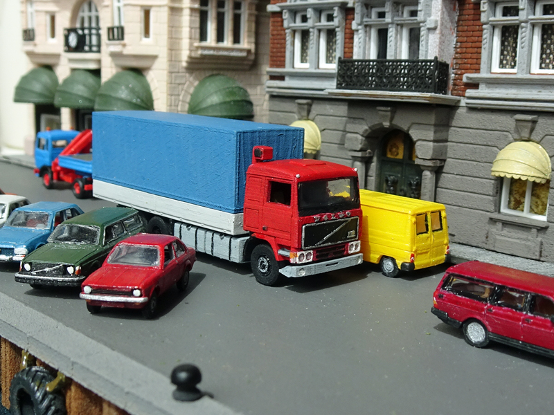 N Scale - RAILNSCALE - N2321 - Truck, Volvo, F10 - Undecorated