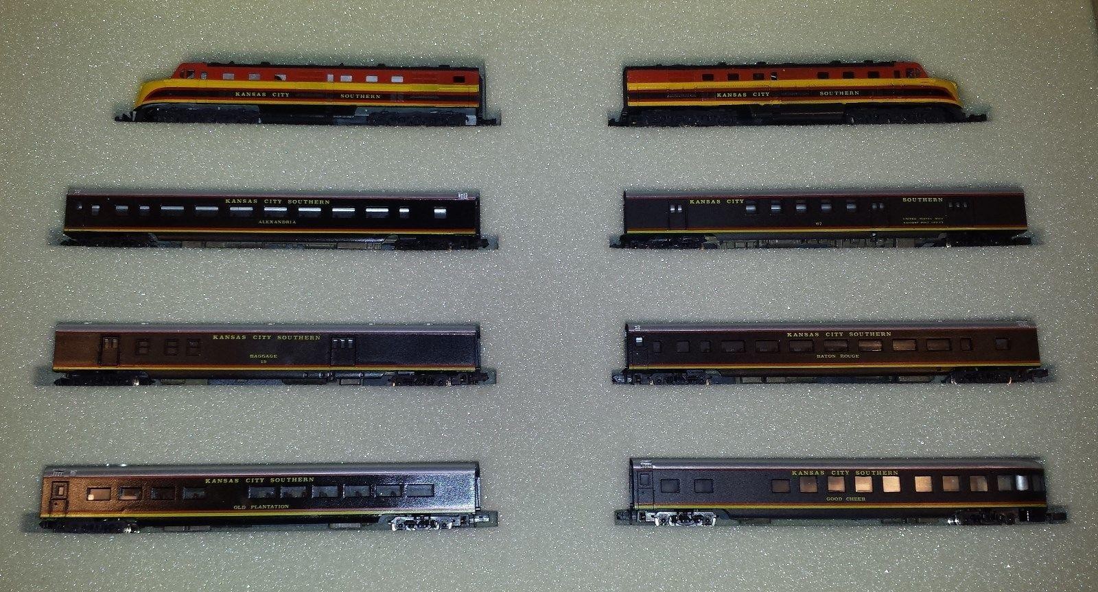 N Scale - Con-Cor - Limited Edition Set #11 - Passenger Train, Diesel, North American, Transition Era - Kansas City Southern - 8-Unit