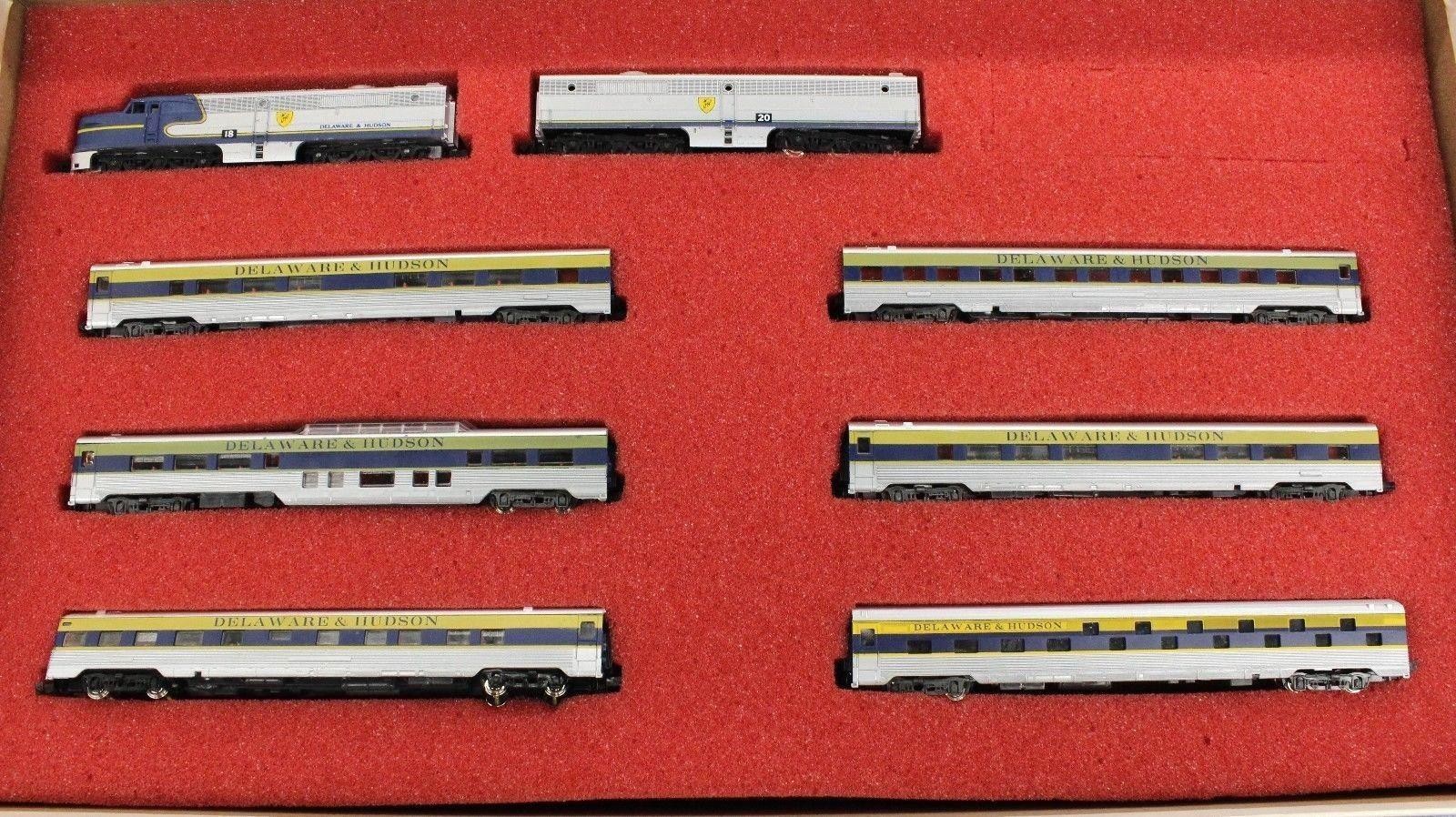 N Scale - Con-Cor - 0001-004304 - Passenger Train, Diesel, North American, Transition Era - Delaware & Hudson - 8-Unit