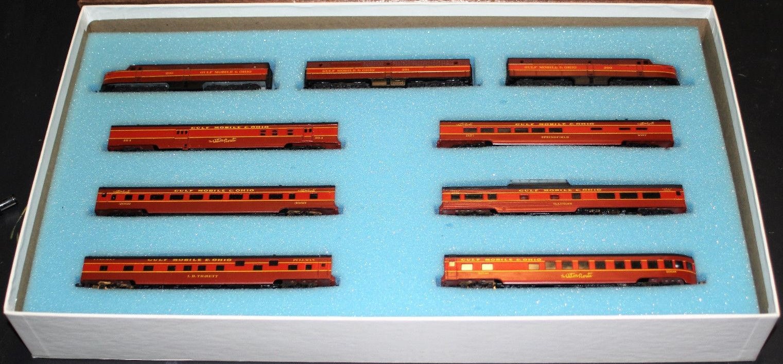 N Scale - Con-Cor - Special Premier Set #5 - Passenger Train, Diesel, North American, Transition Era - Gulf Mobile & Ohio - 9-Unit