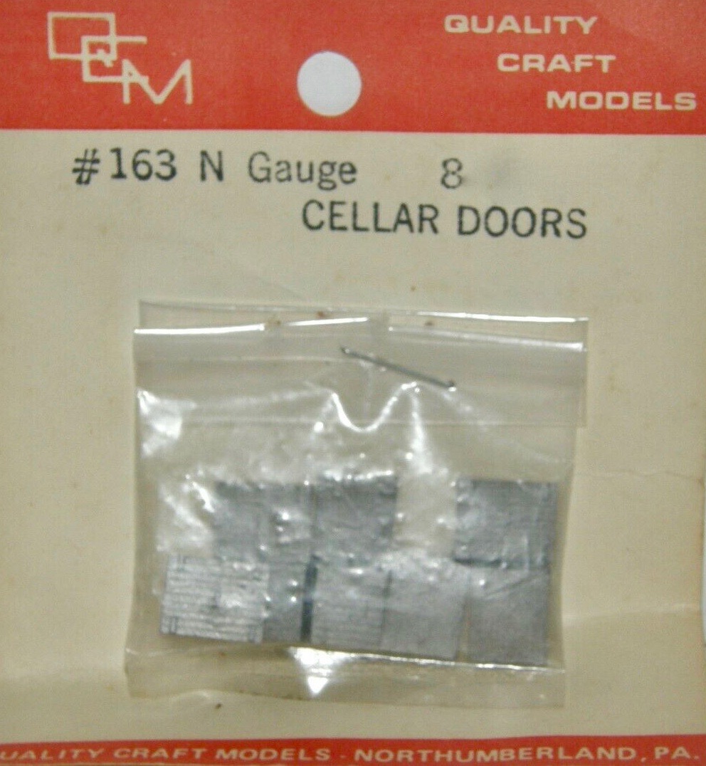 N Scale - Quality Craft Models - 163 - Cellar Doors - Undecorated
