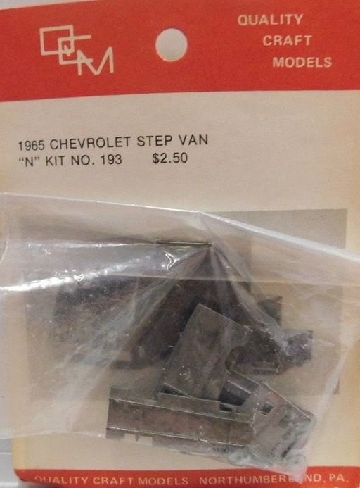 N Scale - Quality Craft Models - 193 - 1965 Chevrolet Step Van - Undecorated