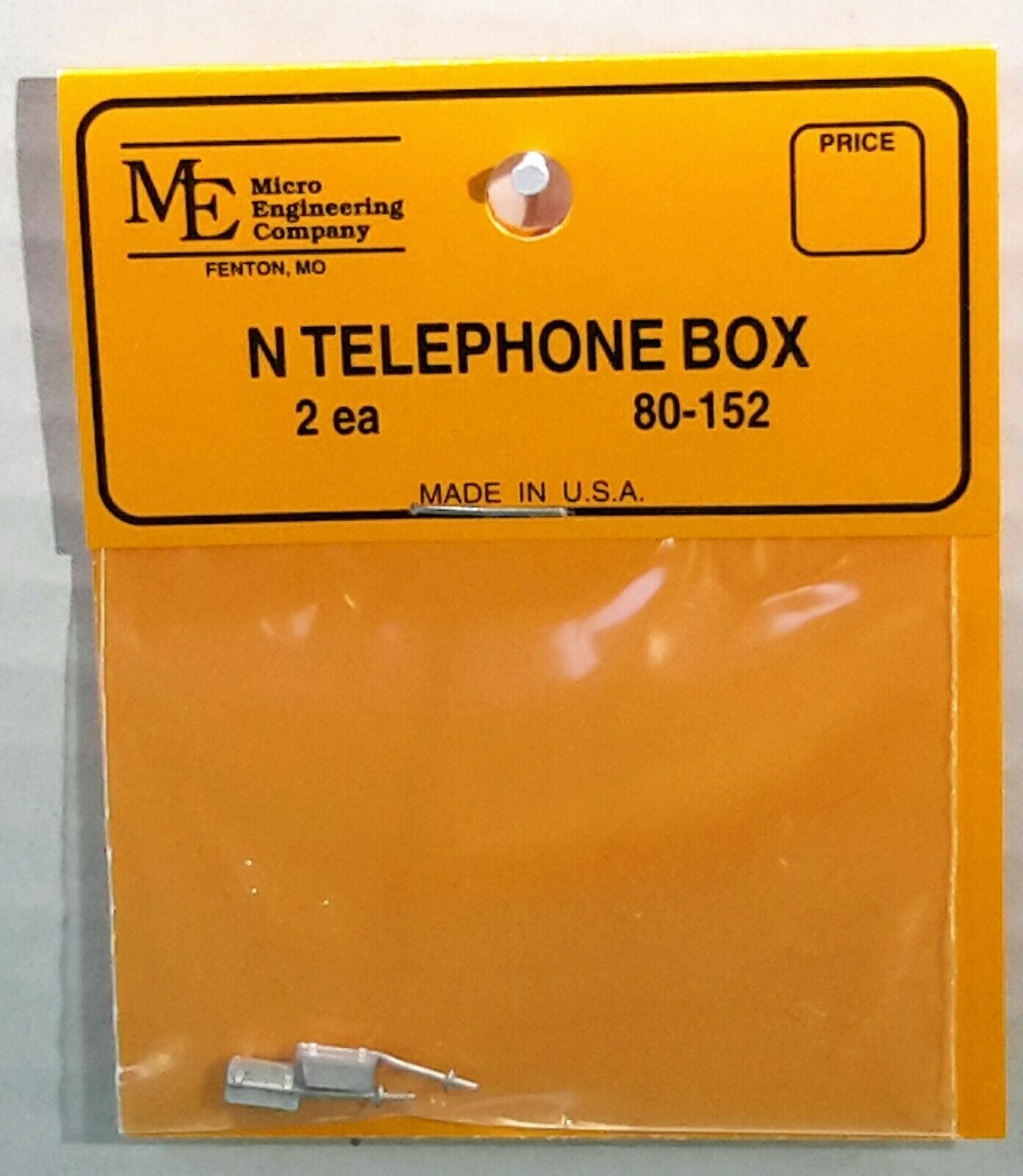 N Scale - Micro Engineering - 80-152 - Telephone Box - Undecorated