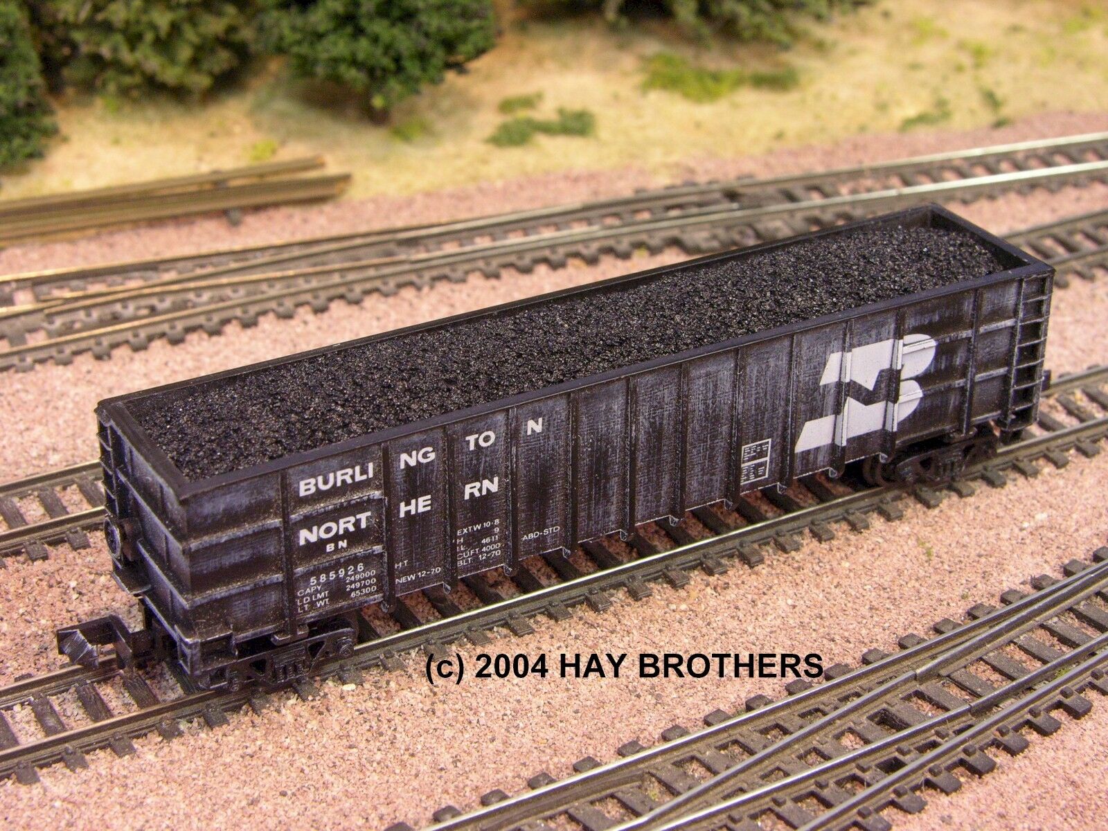 N Scale - Hay Bros - 5502 02 3 - Load - Painted/Unlettered - Flood Loaded Coal Load (3-Pack)