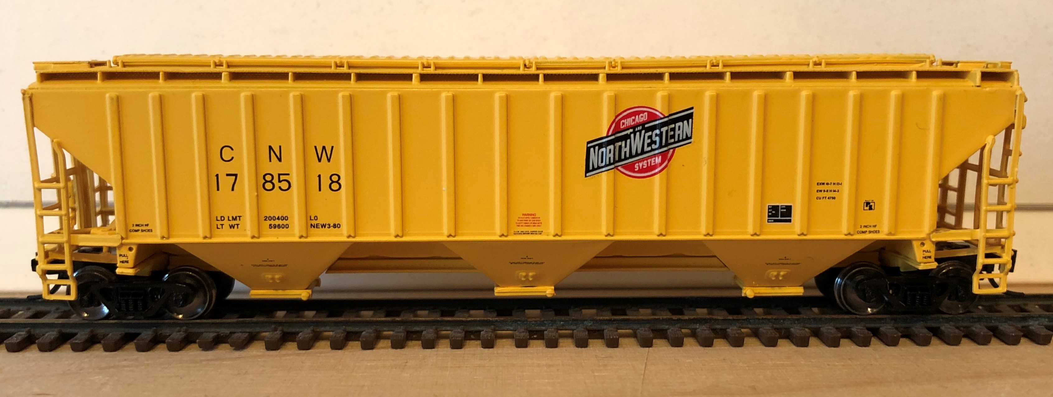 N Scale InterMountain 6535912 Covered Hopper, 3Bay, Thral...