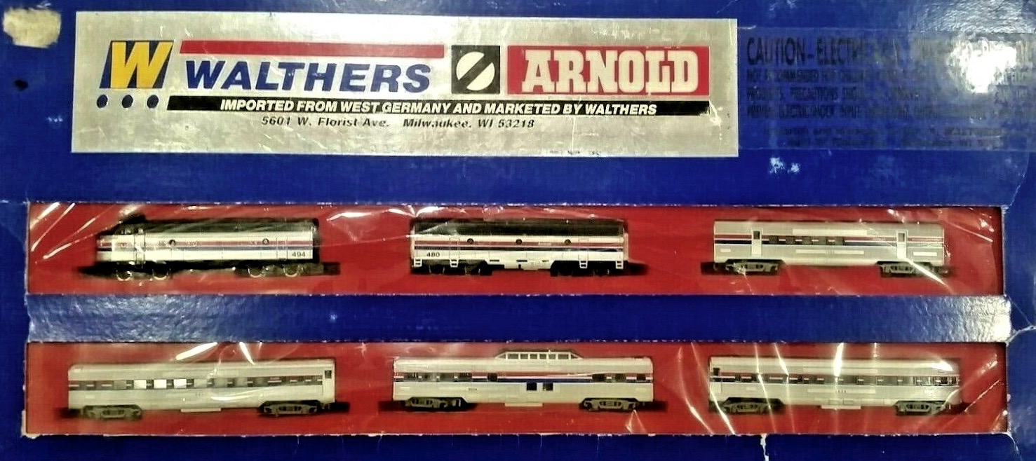 N Scale - Walthers - 125-521 - Freight Train, Diesel, North American, Modern Era - Amtrak - 6 Car Train Set