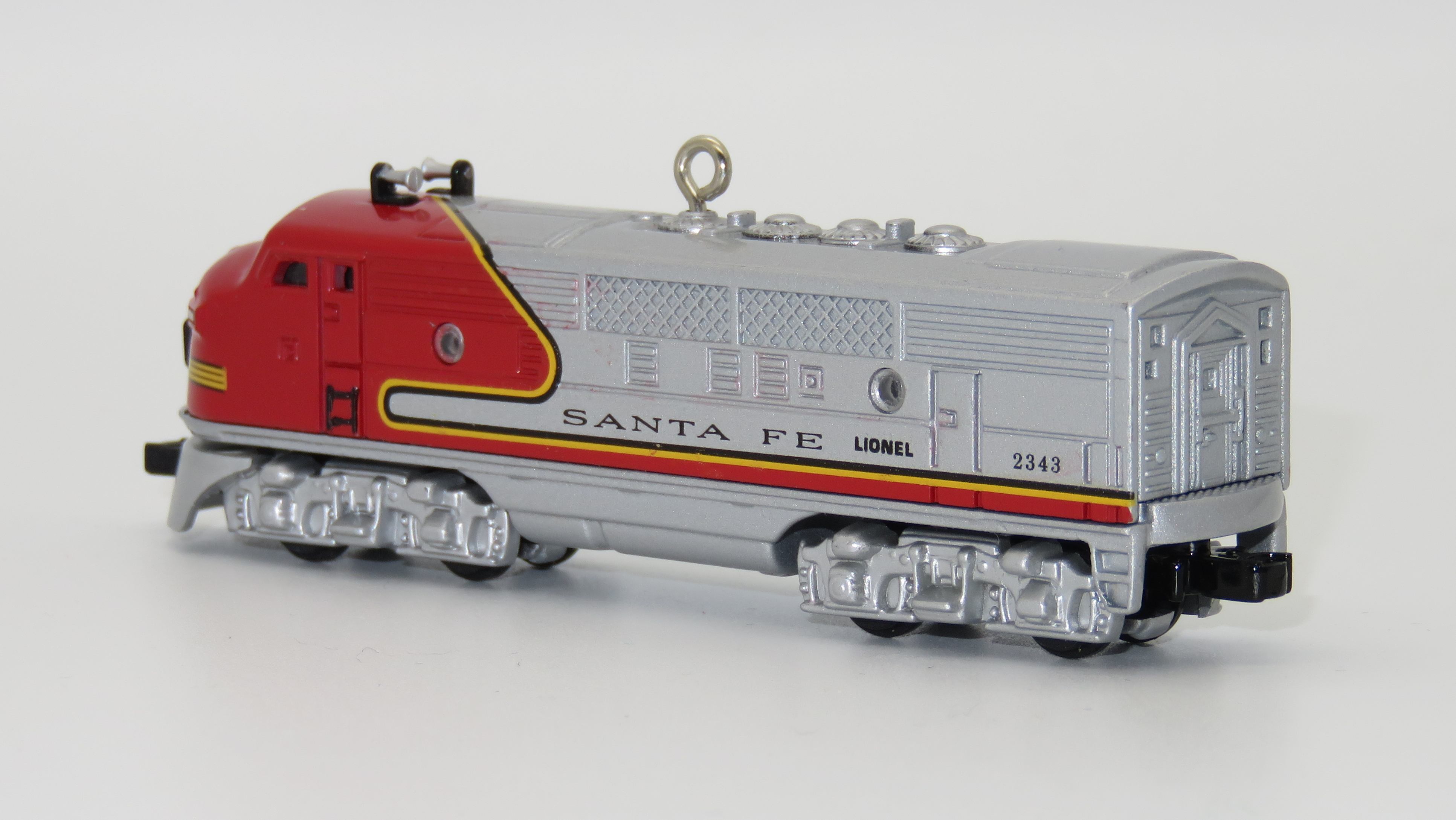 1997 Hallmark Keepsake Ornament 1950 Santa Fe F3 Diesel Locomotive Lionel Train 